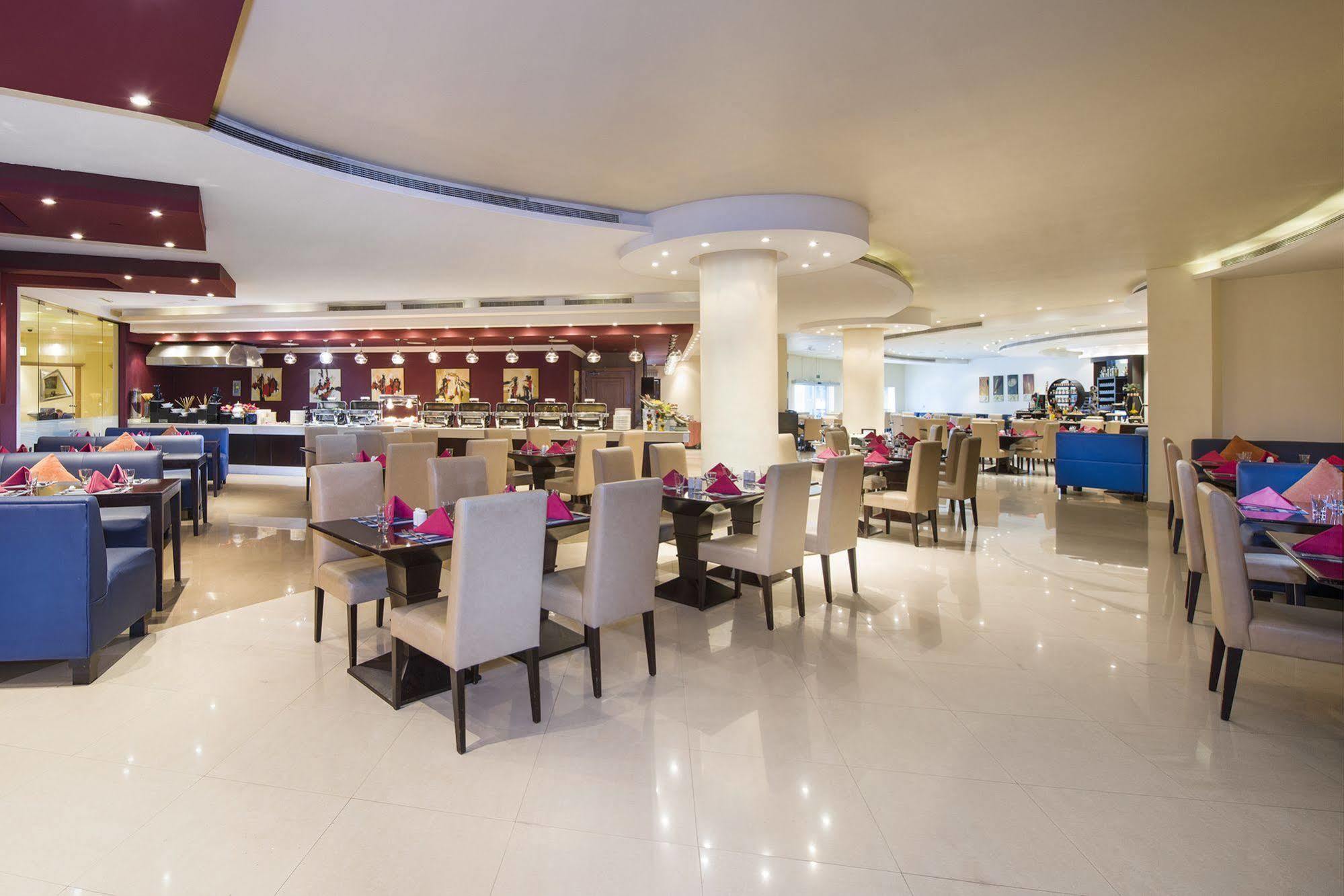 Al Hamra Residence & Vilage Экстерьер фото