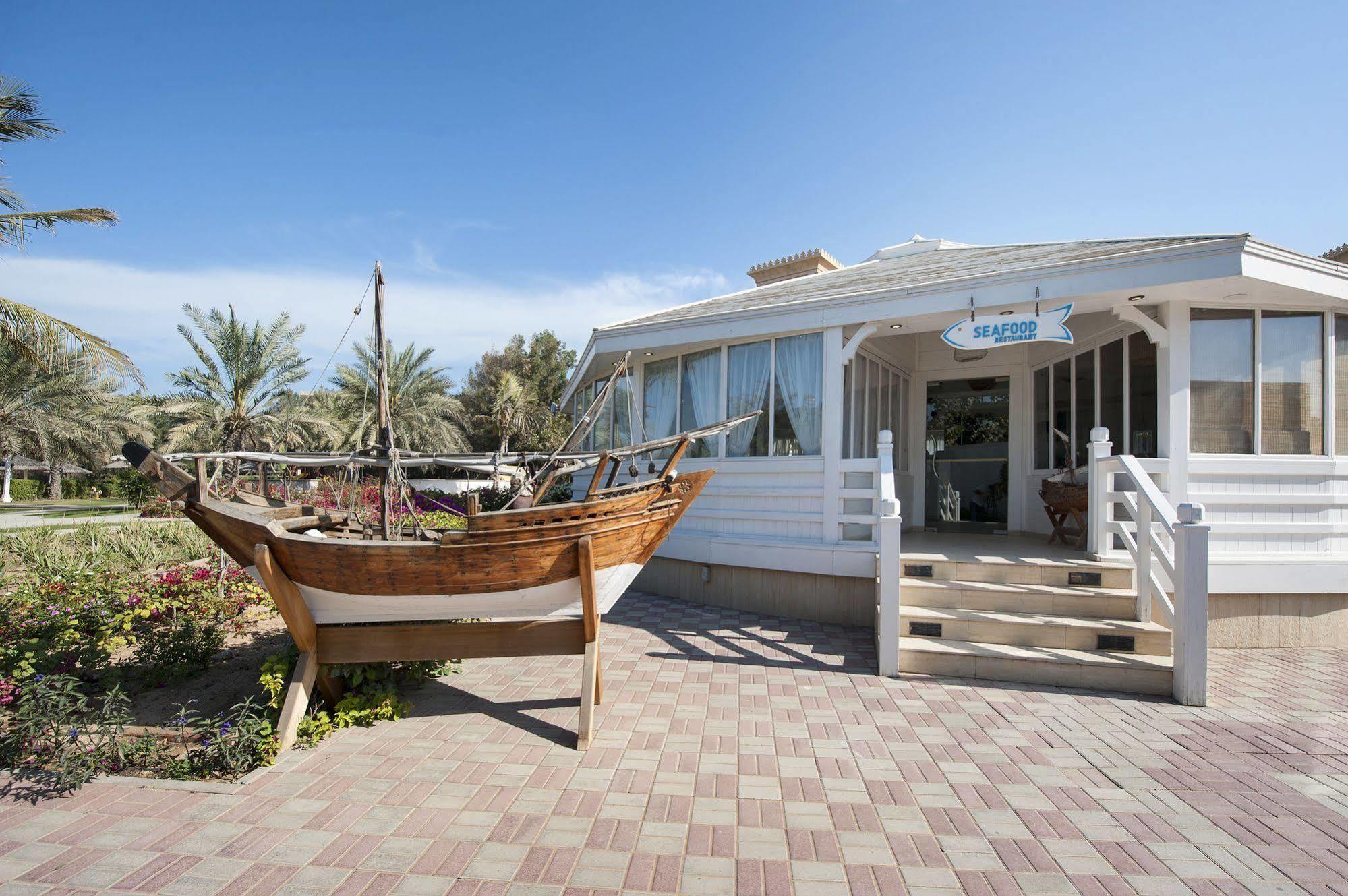 Al Hamra Residence & Vilage Экстерьер фото