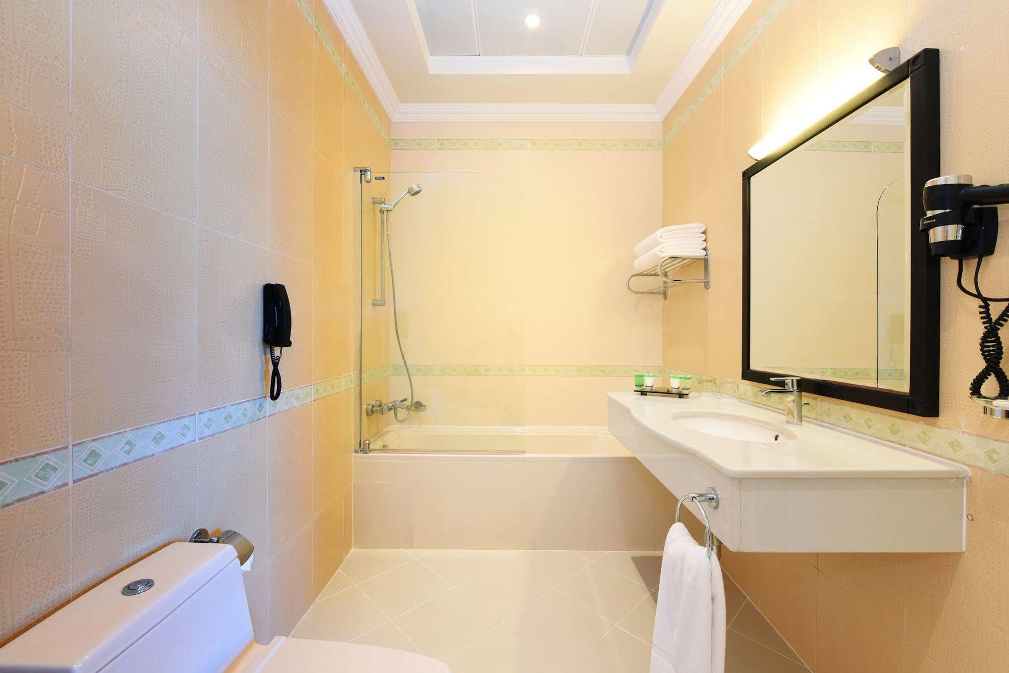 Al Hamra Residence & Vilage Экстерьер фото